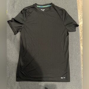 Tek Gear Boys Black t-shirt